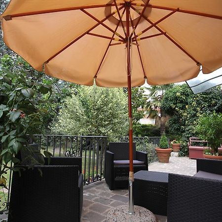 Il Giardino Della Contessa Apartment Исерния Екстериор снимка