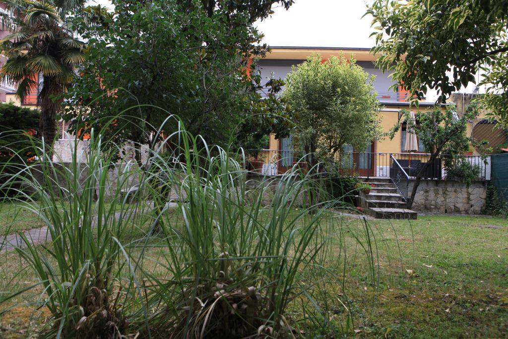Il Giardino Della Contessa Apartment Исерния Екстериор снимка
